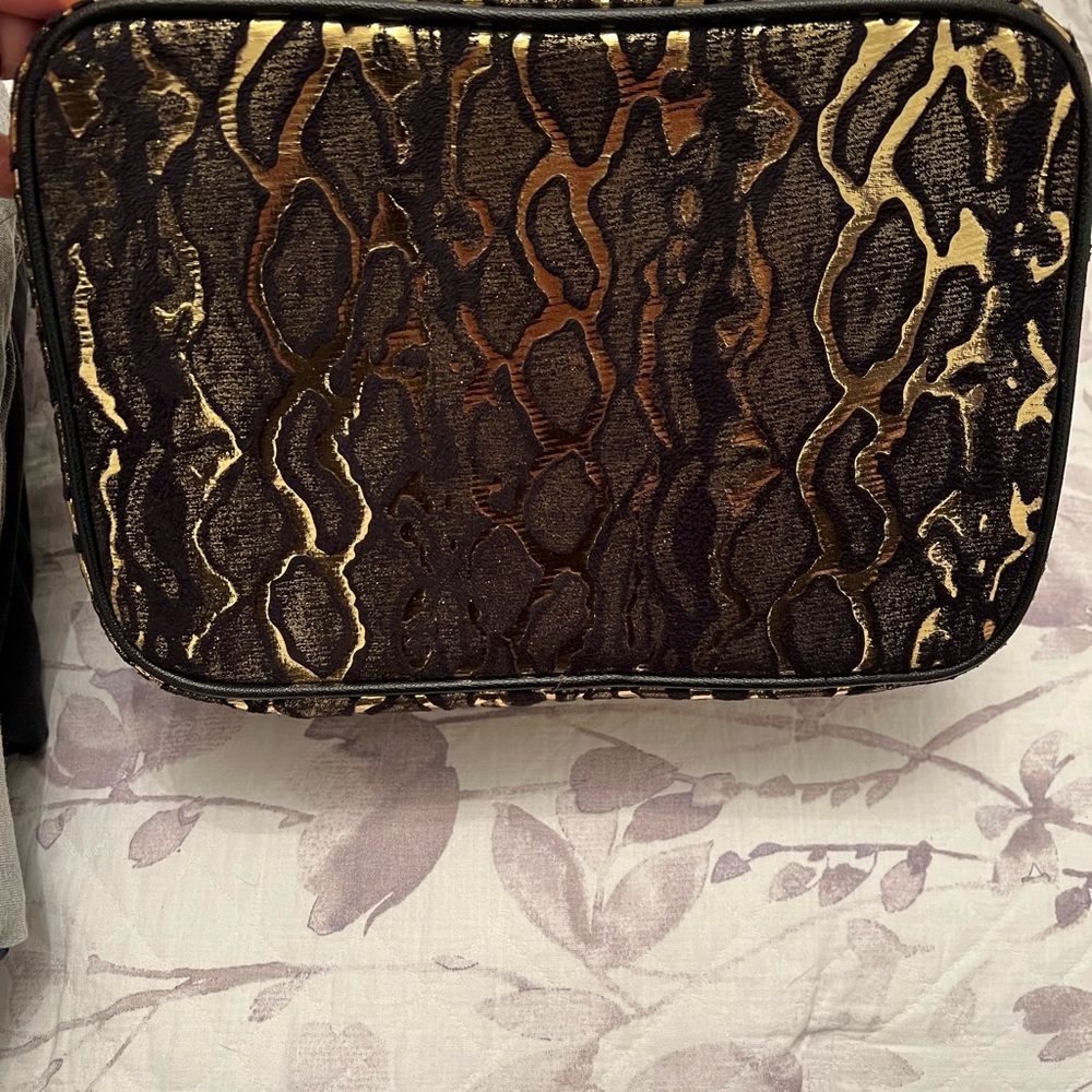 Kestrel Make Up Bag
